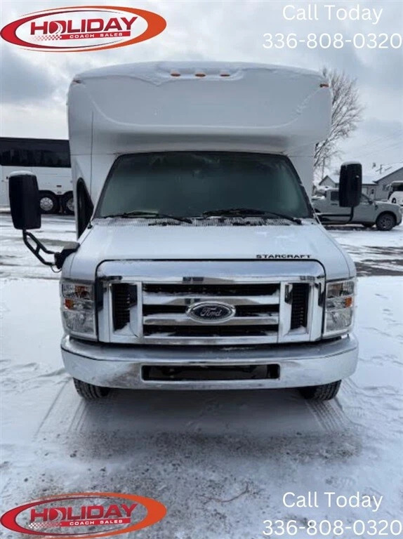 2019 Ford E450 shuttle bus