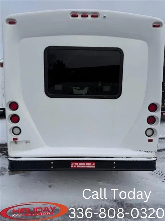 2019 Ford E450 shuttle bus