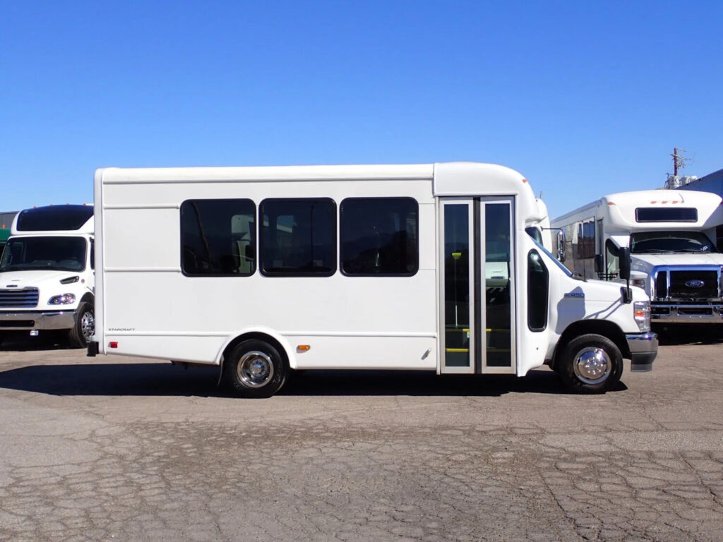 2023 Starcraft Allstar 7.3 Liter V-8 “godzilla”